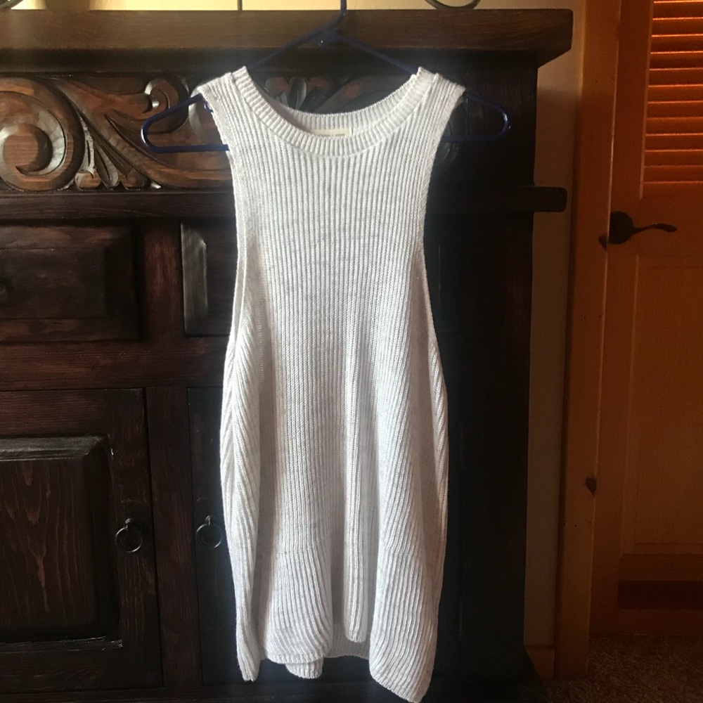 Sweater tank